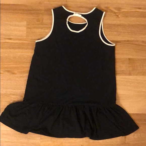 Black top - Picture 4 of 5